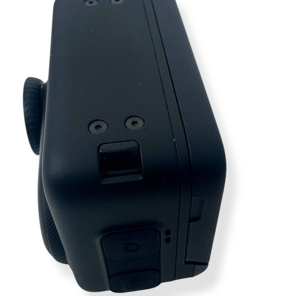 Insta360 GO 3S Ultimate Bundle Midnight Black 128GB - Picture 5 of 16